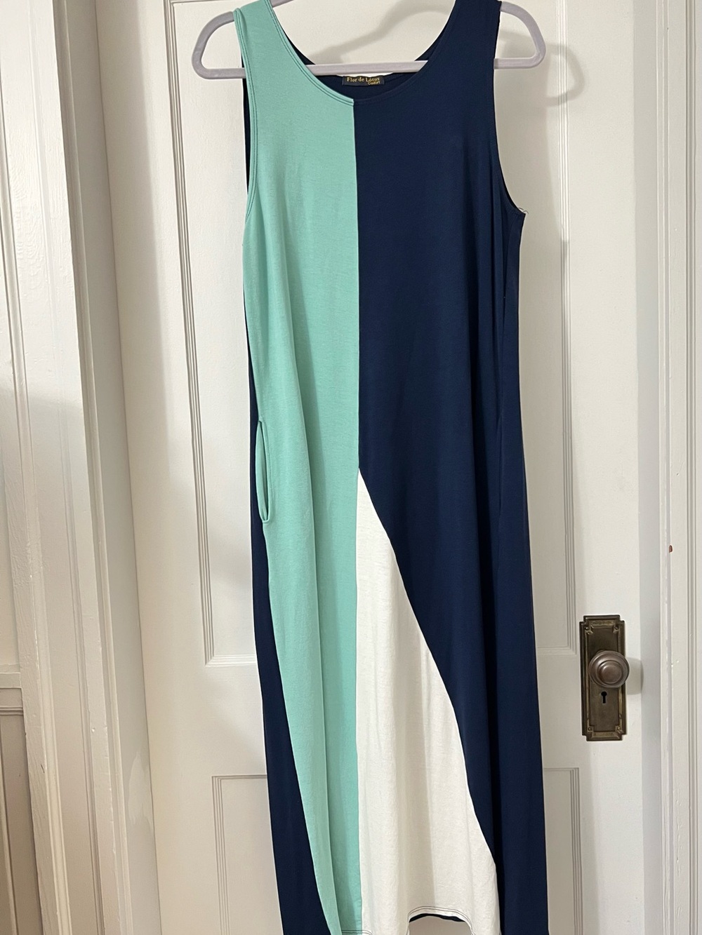 Sleeveless Colorblock Maxi Dress in Navy, Mint & White